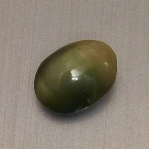 Certified Cats Eye Lahsuniya Stone (लहसुनिया स्टोन) , Weight- 10.36 Ratti