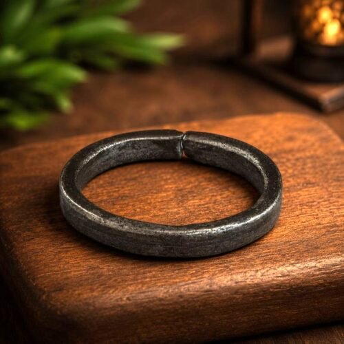 Original Handmade Black Horse Shoe,Naal Ring with Cut | असली काले घोड़े की नाल की अंगूठी – शनि कृपा एवं सुरक्षा अंगूठी